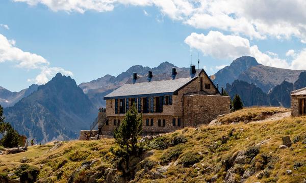 Actividades destacadas desde 5 refugios colaboradores de Ternua